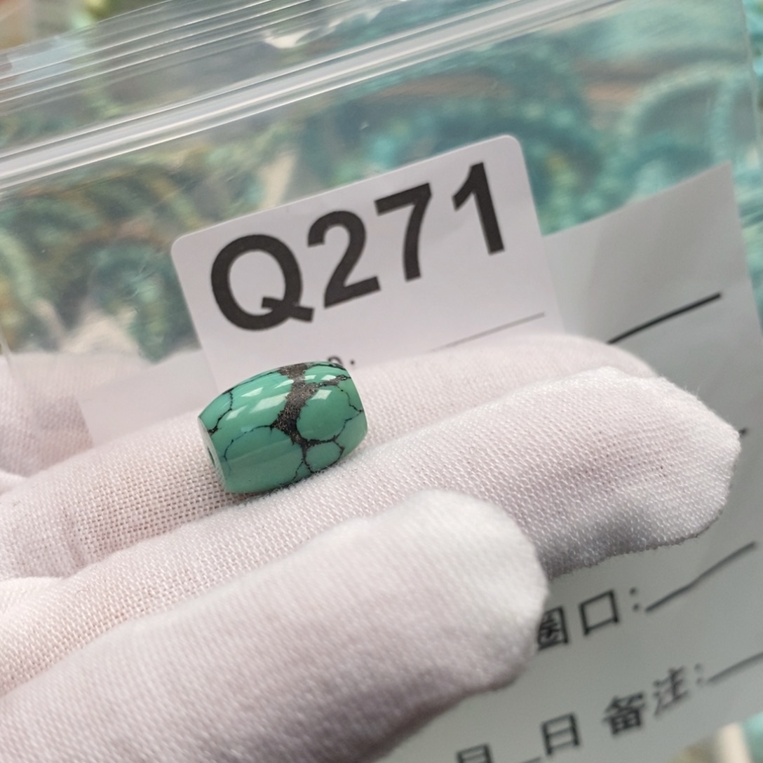 嗯***嗯绿松石未镶嵌珠宝奇石