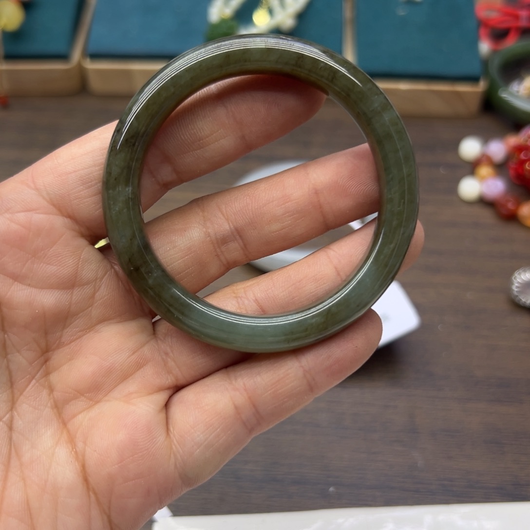 和田玉未镶嵌手镯51.5圈围1992