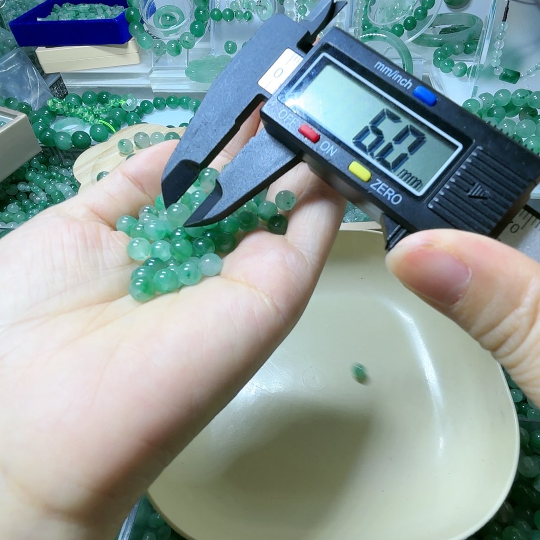 石英质玉手串未镶嵌龙*卡6珠子一份40颗