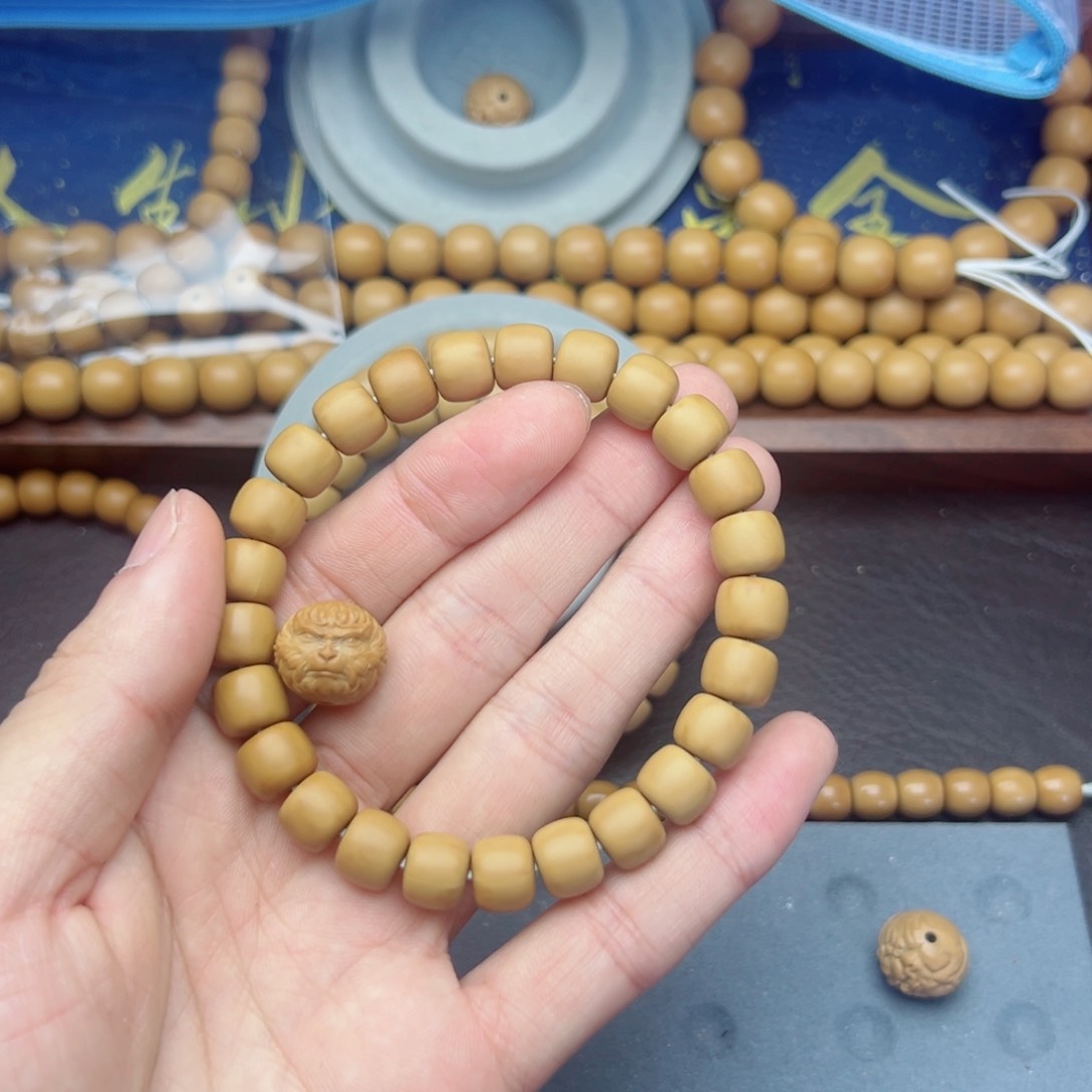 猴头核桃吊坠浅***）道珠