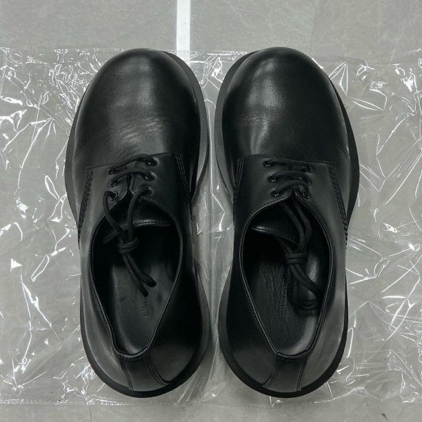 95新 Balenciaga/巴黎世家 小牛皮悍马德比圆头皮鞋 40码
