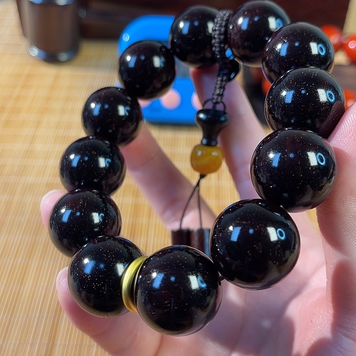 蒙***猫木小叶紫檀手工艺