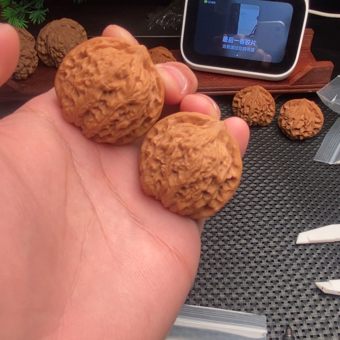 吊坠文玩核桃?****钟ldy