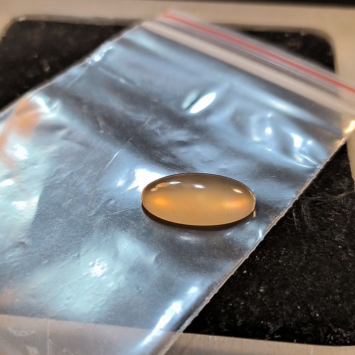 用***2石英岩玉未镶嵌戒面