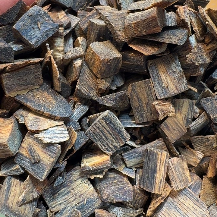 用***6沉香碎屑沉香海南高端蓝香树心油沉水老料50克