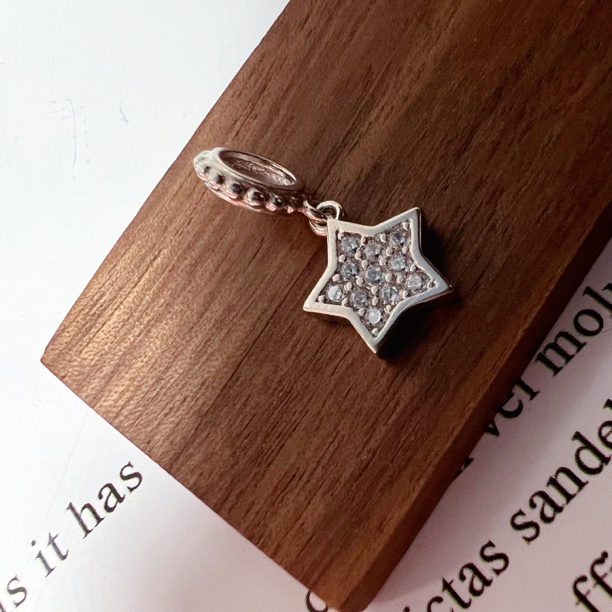 吊坠925银合成锆石 精工时尚百搭电白五星气质合成锆石银吊坠
