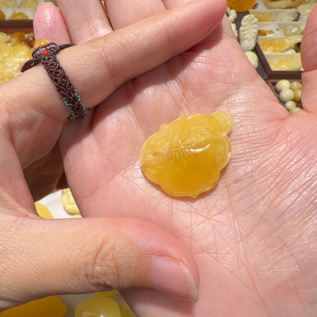 琥珀未镶嵌裸石蜜蜡