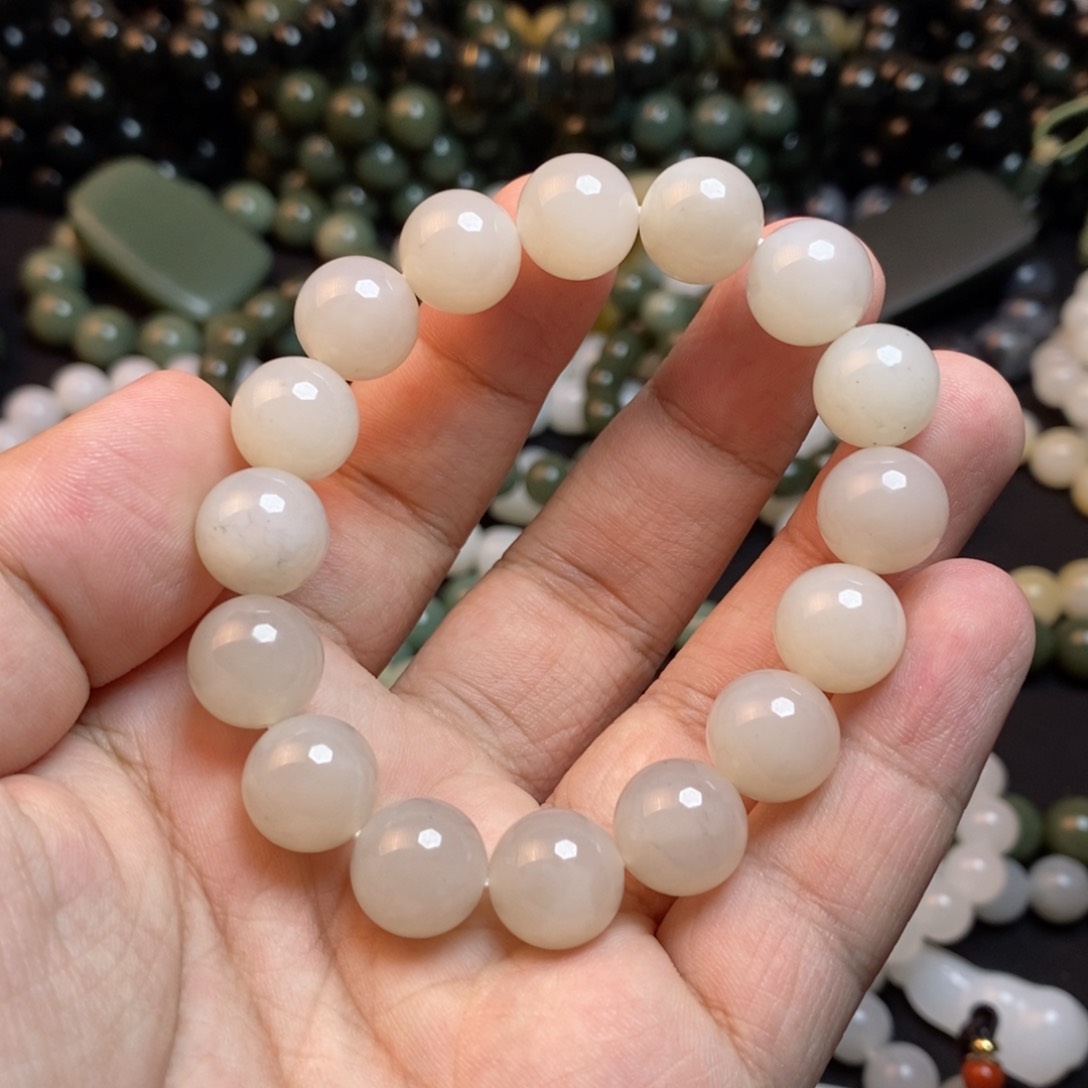 和田玉手串未镶嵌