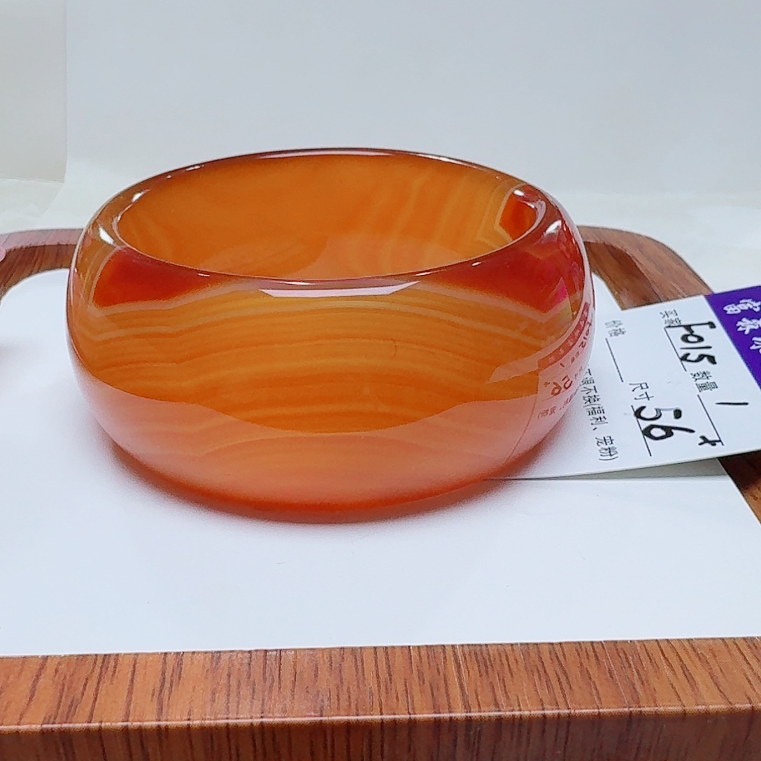 阳***。玛瑙/玉髓手镯未镶嵌