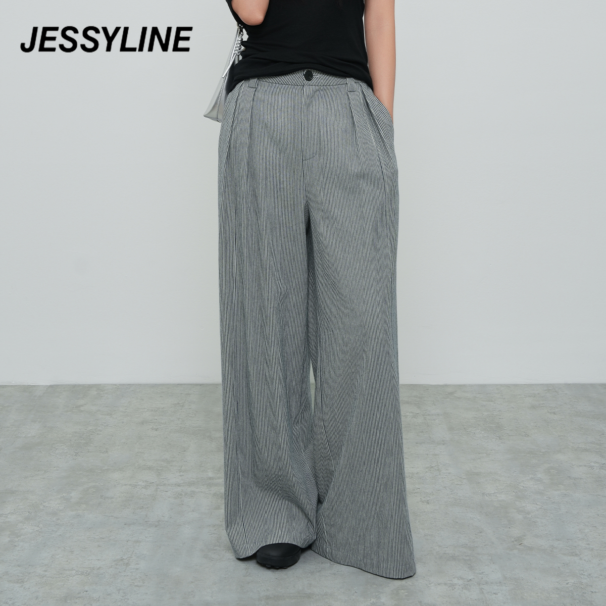 jessyline2025秋季新款 杰茜莱条纹宽松阔腿休闲裤 513110247