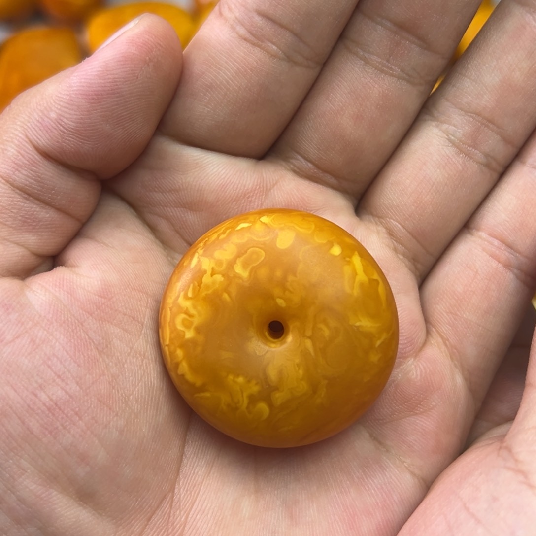 未镶嵌吊坠(不含链)蜜蜡