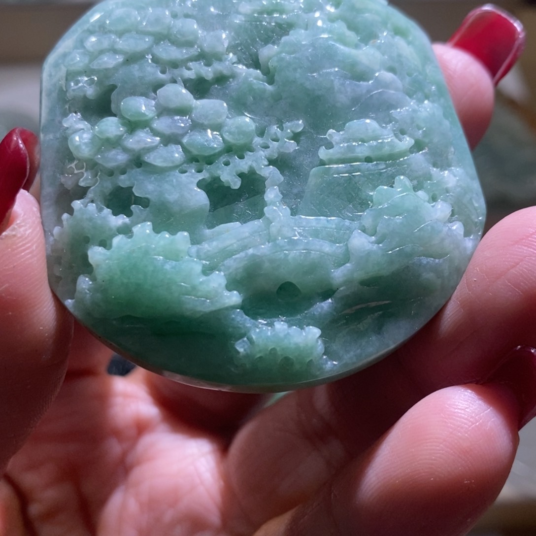 【闪购商品】翡翠颈饰未镶嵌山水