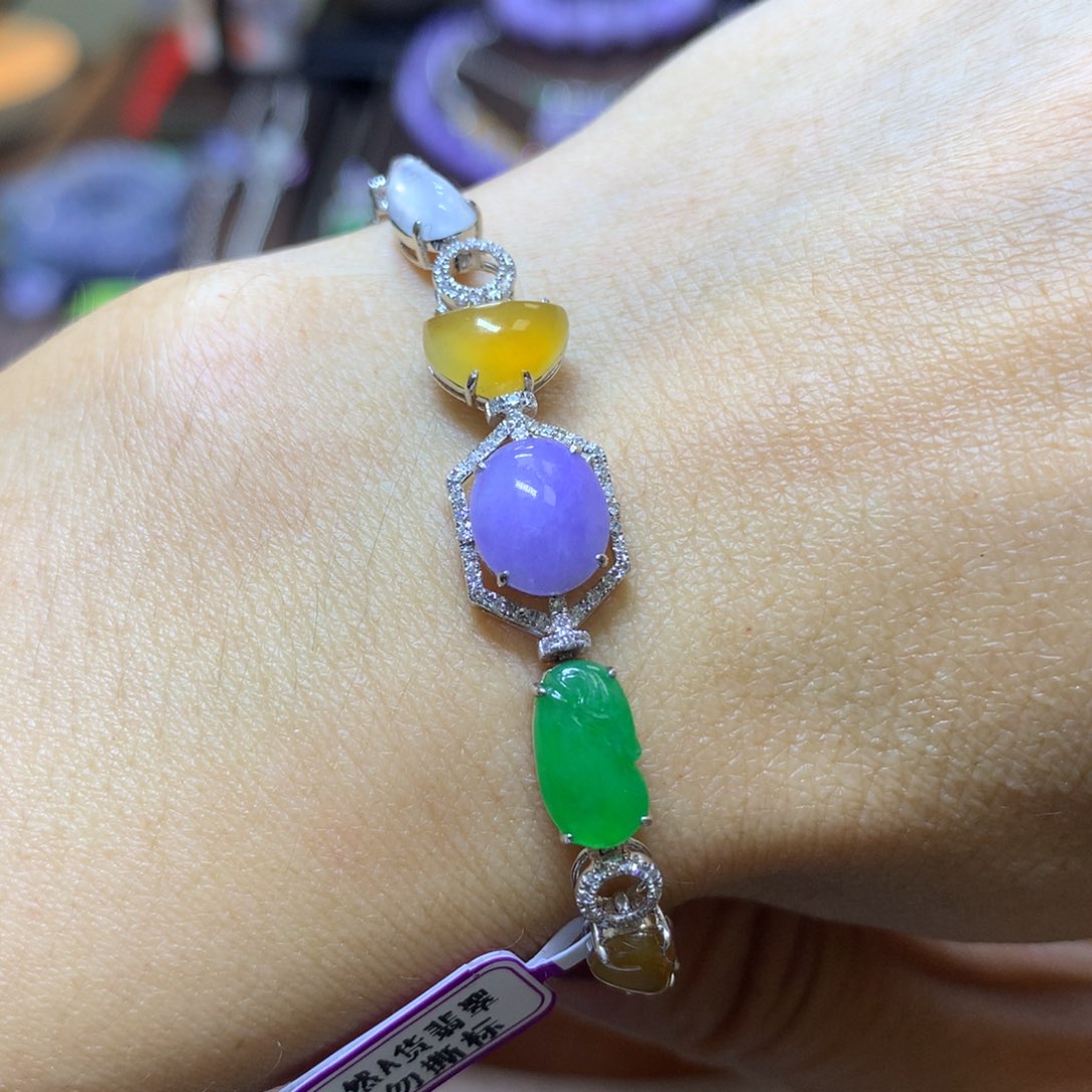 【闪购商品】翡翠颈饰18K金镶嵌翡翠