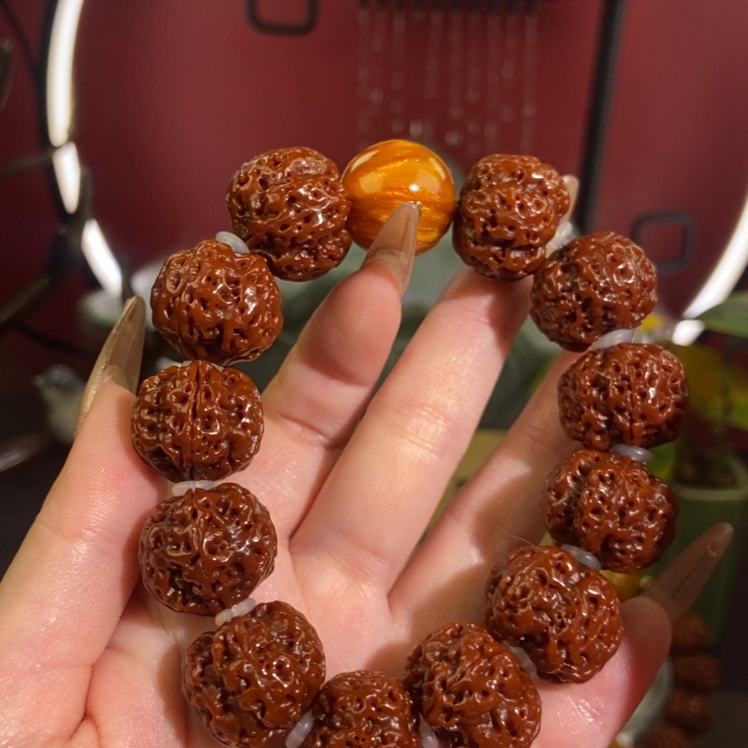 金刚菩提手串20s.         