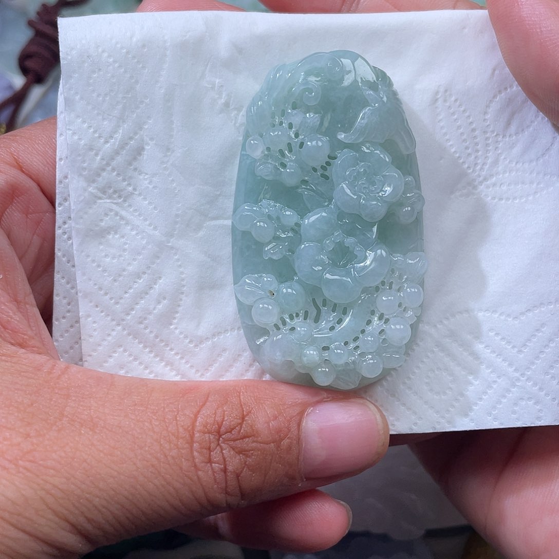 颈饰未镶嵌翡翠爱****娘翡玉缘翡翠