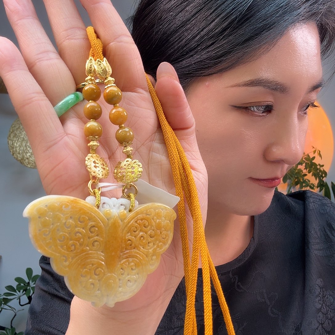 翡翠未镶嵌颈饰吊坠