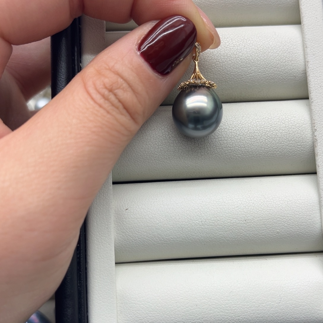 18K金镶嵌海水珍珠吊坠(不含链)