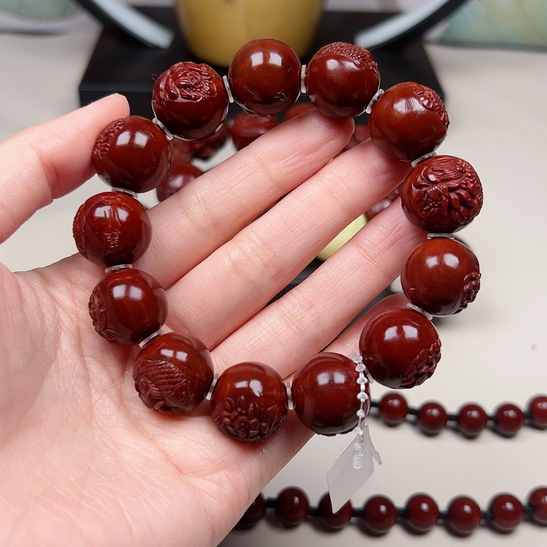 【闪购商品】橄榄核吊坠今*鲤鱼。。。。