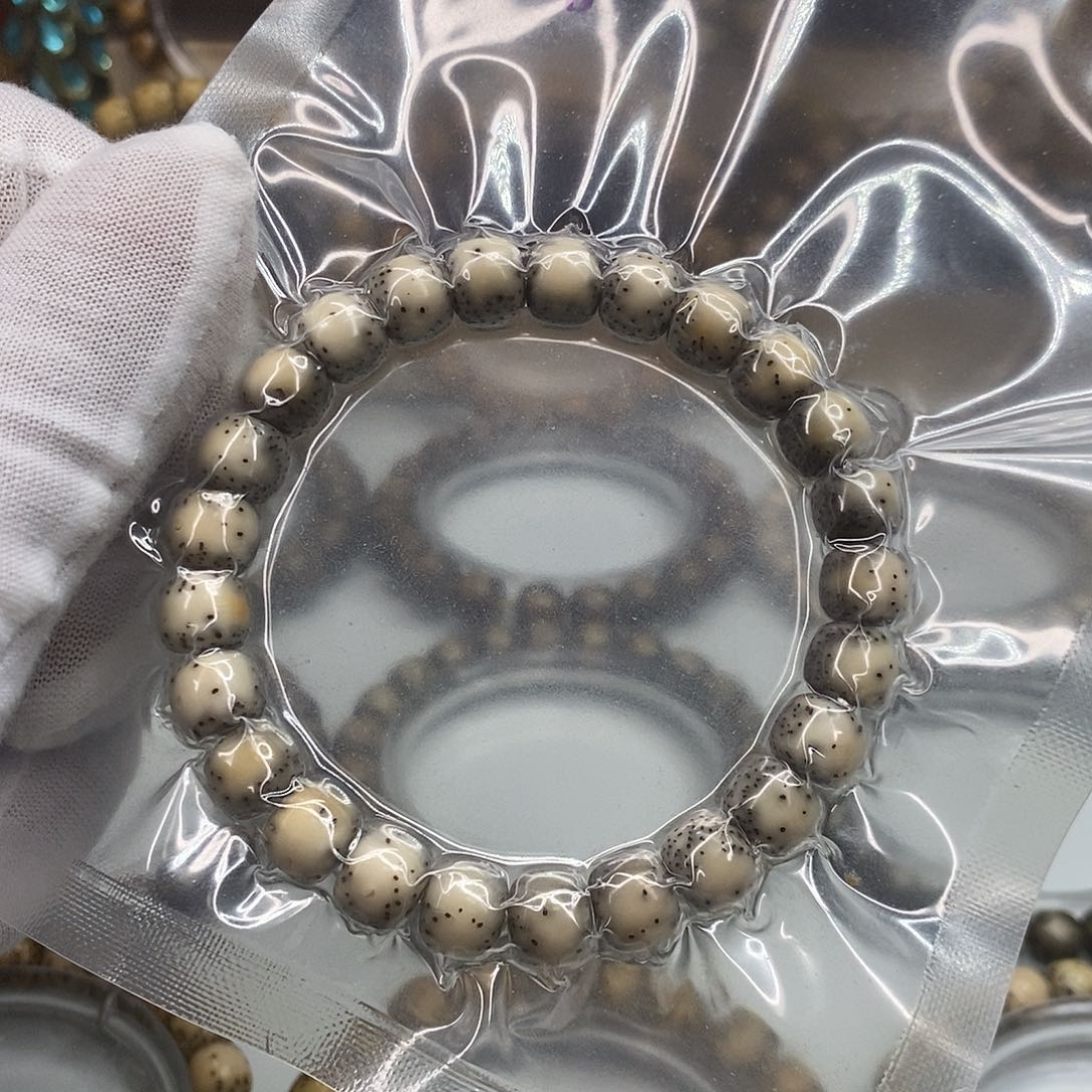 星月菩提手串9×8一物一图原生态同枝糯冰古瓷通体留白小细星