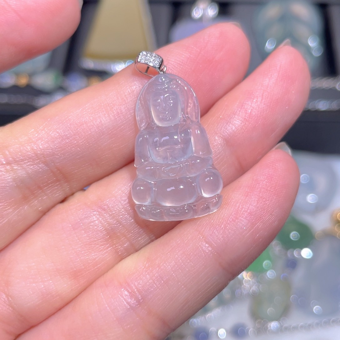 翡翠18K金镶嵌颈饰翡翠
