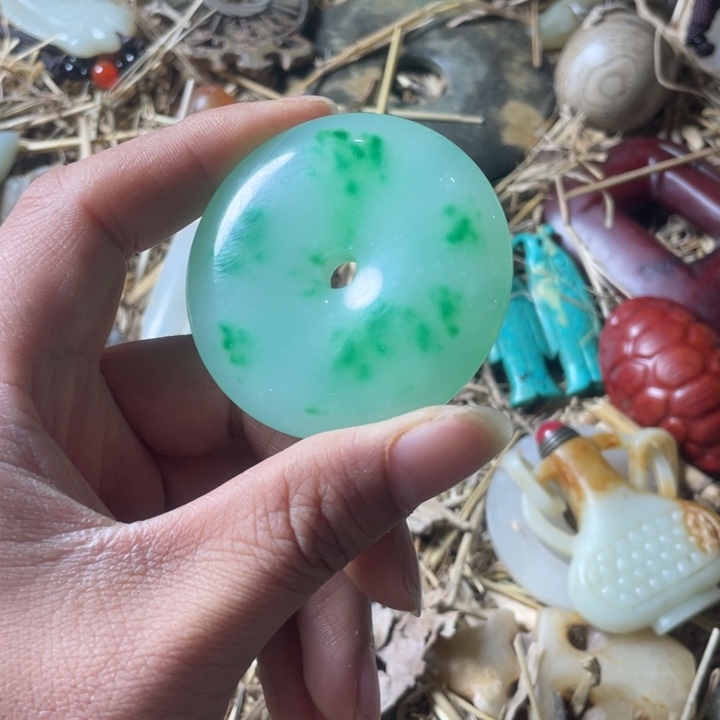 和田玉未镶嵌吊坠(不含链)