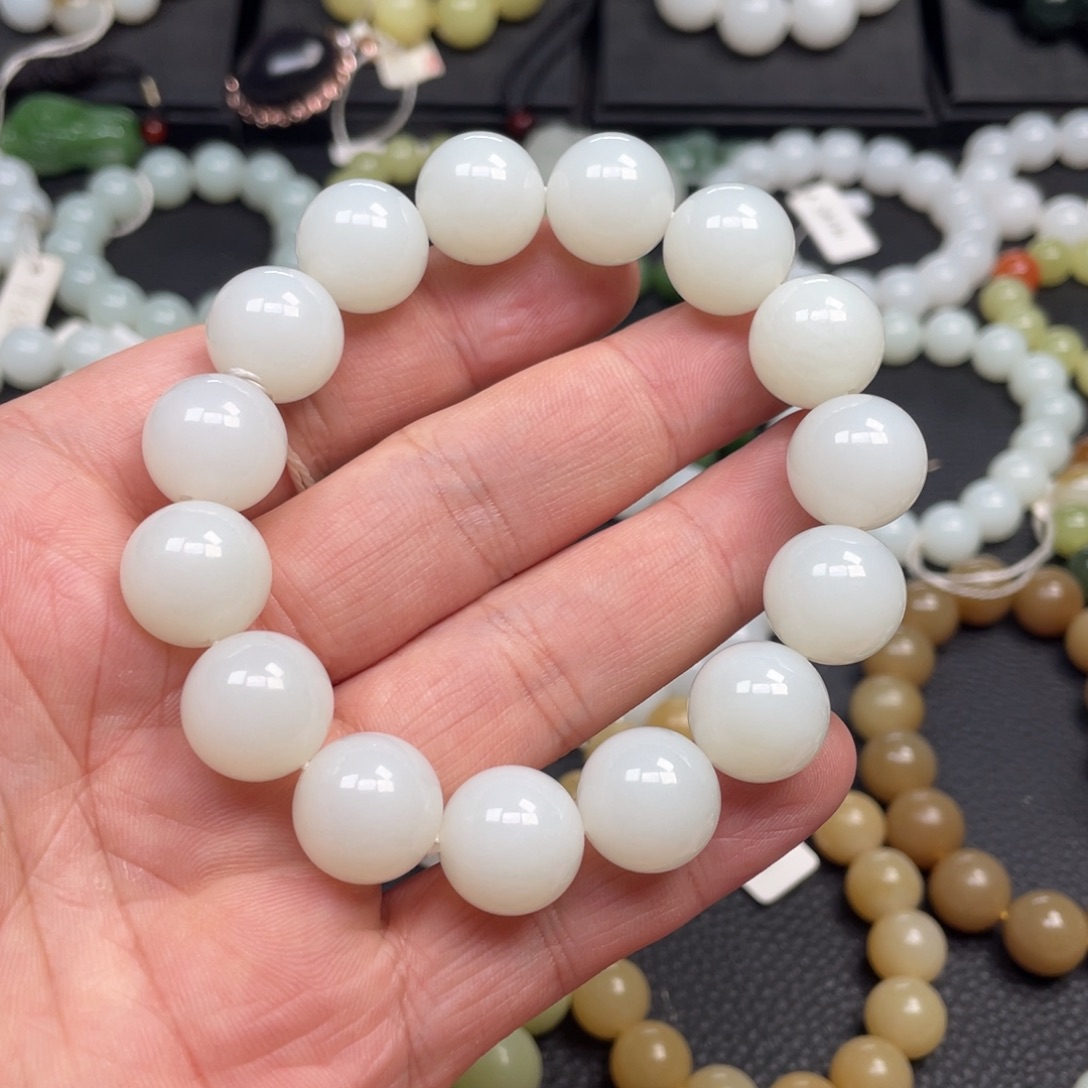 和田玉未镶嵌手链