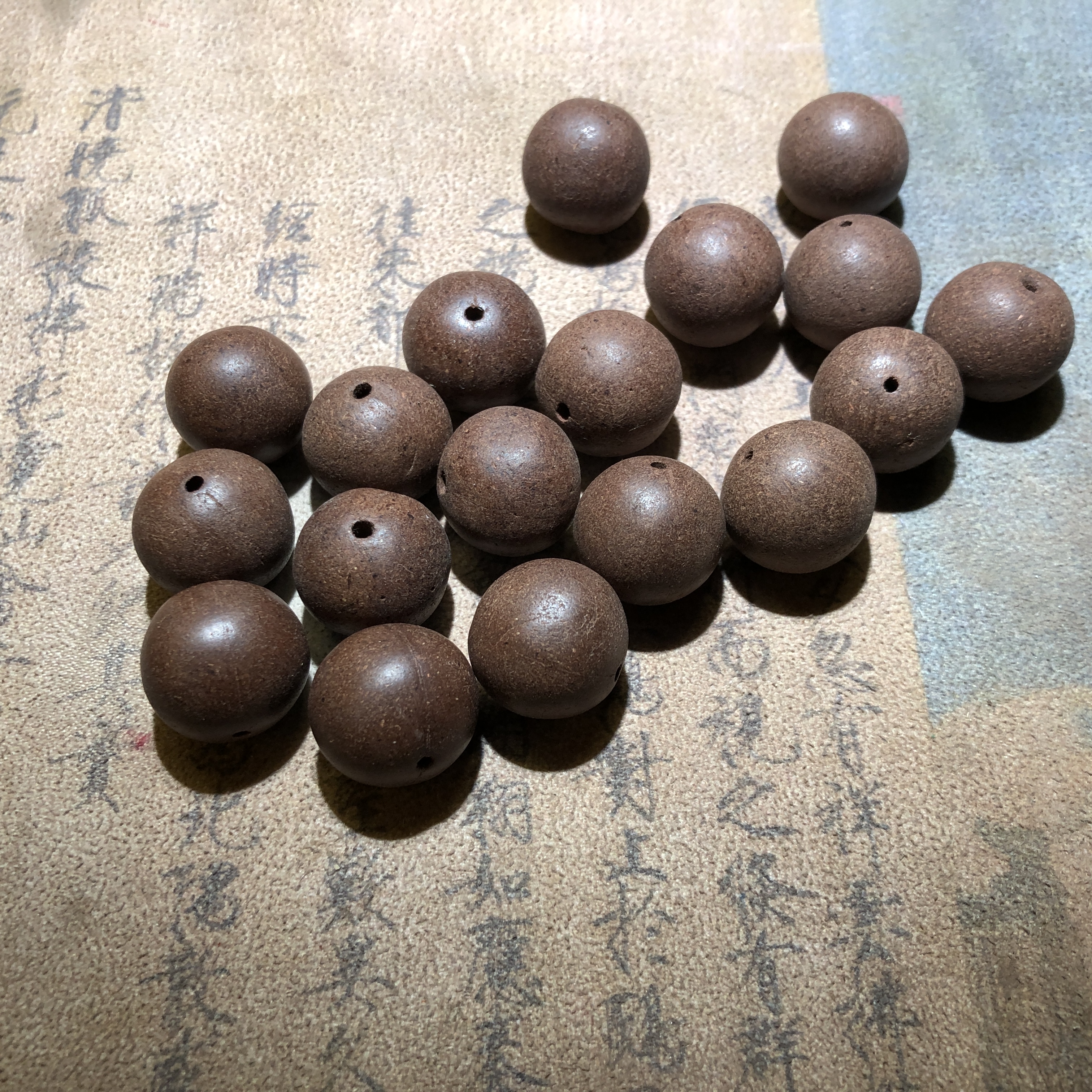 龙涎 1.8手工圆珠 18粒 非遗手工制作