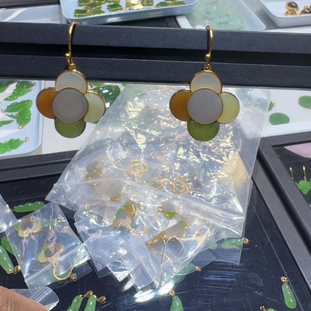 颈饰银S925镶嵌和田玉多样性发货，拍一发一