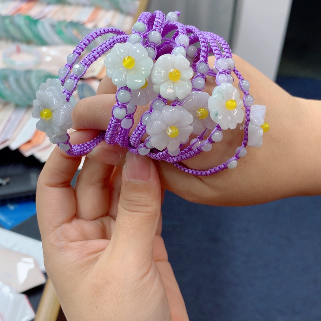 快***。翡翠未镶嵌手链买断