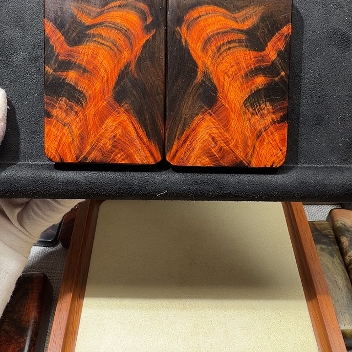 无***刚交趾黄檀（大红酸枝）