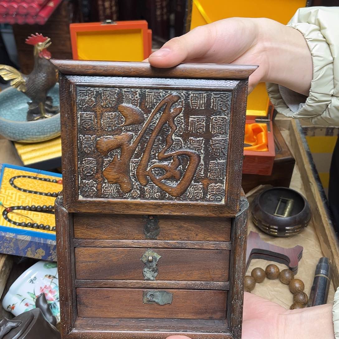 大叶紫檀（黑酸枝木类）