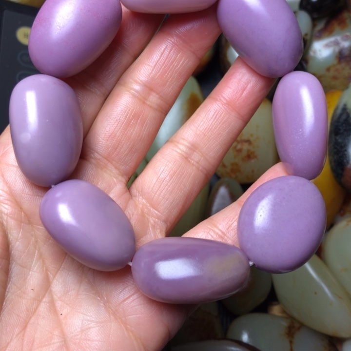 海***洋和田玉（翠青玉）未镶嵌珠宝奇石