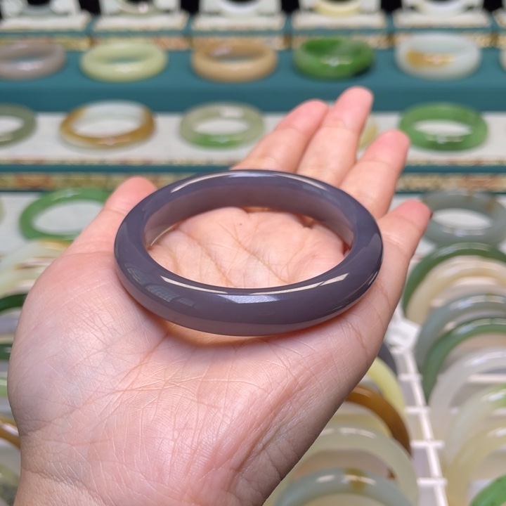 和田玉手镯未镶嵌52