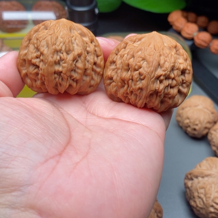 吊坠文玩核桃虎头王
