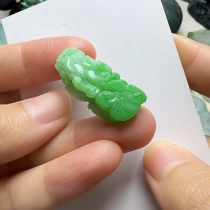 纯***炮定制翡翠未镶嵌毛货