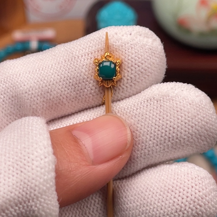 绿松石18K金镶嵌珠宝奇石