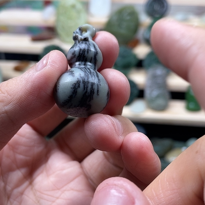 未镶嵌和田玉挂件