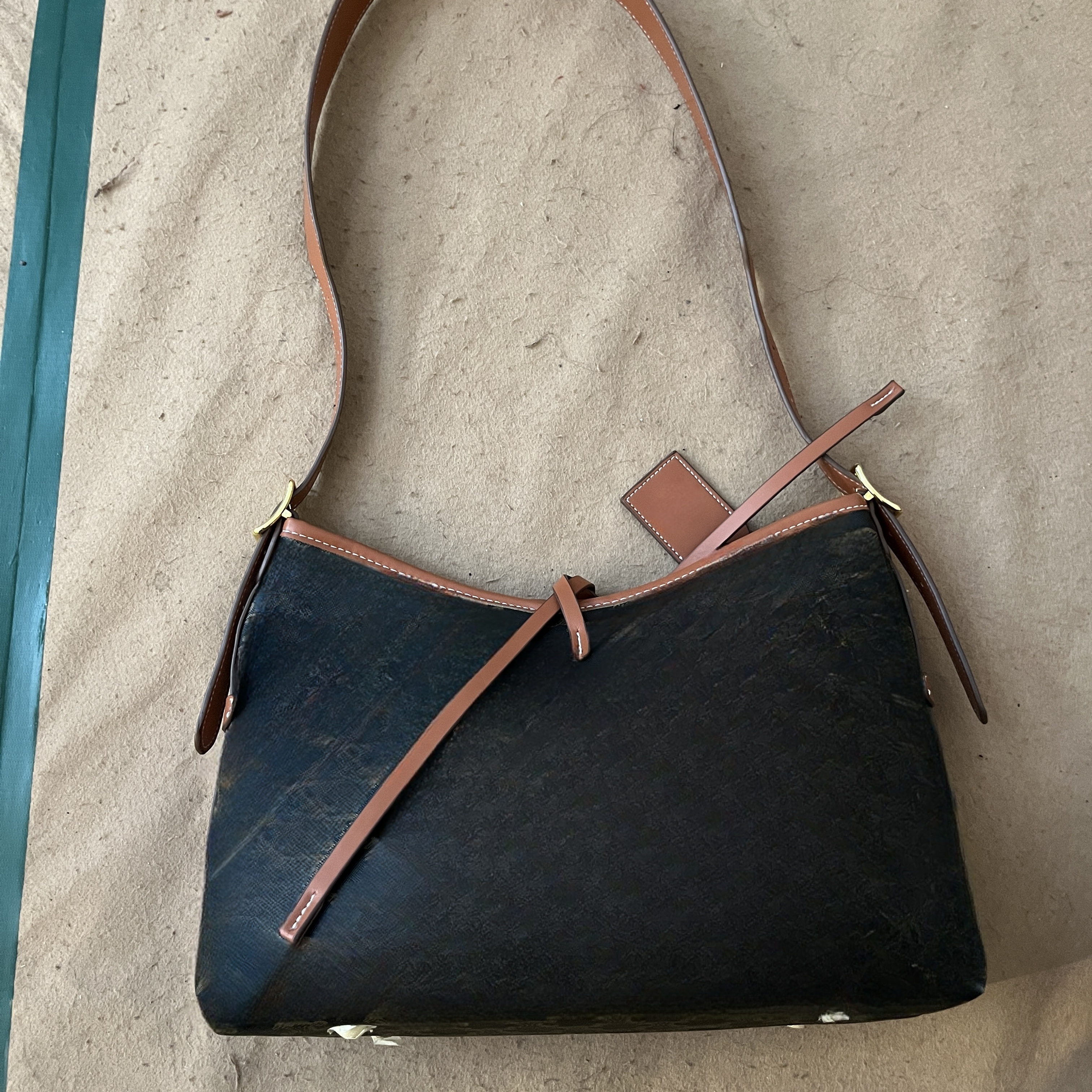 TOLEX2025新款休闲时尚百搭花武士女包棕色