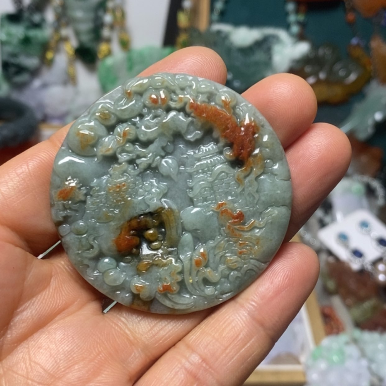 【闪购商品】翡翠吊坠(赠链)未镶嵌