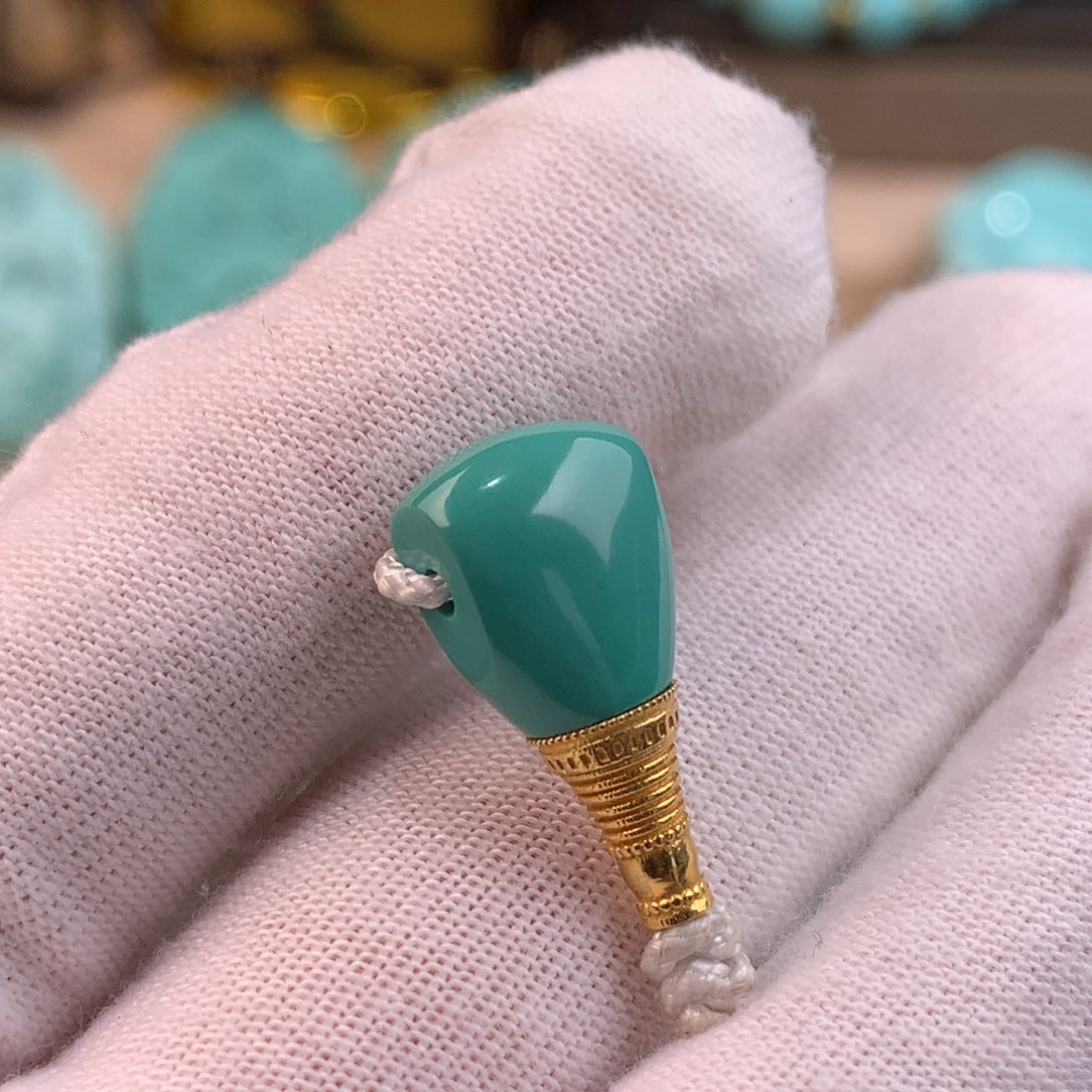 绿松石18K金镶嵌金塔三通卡9.5