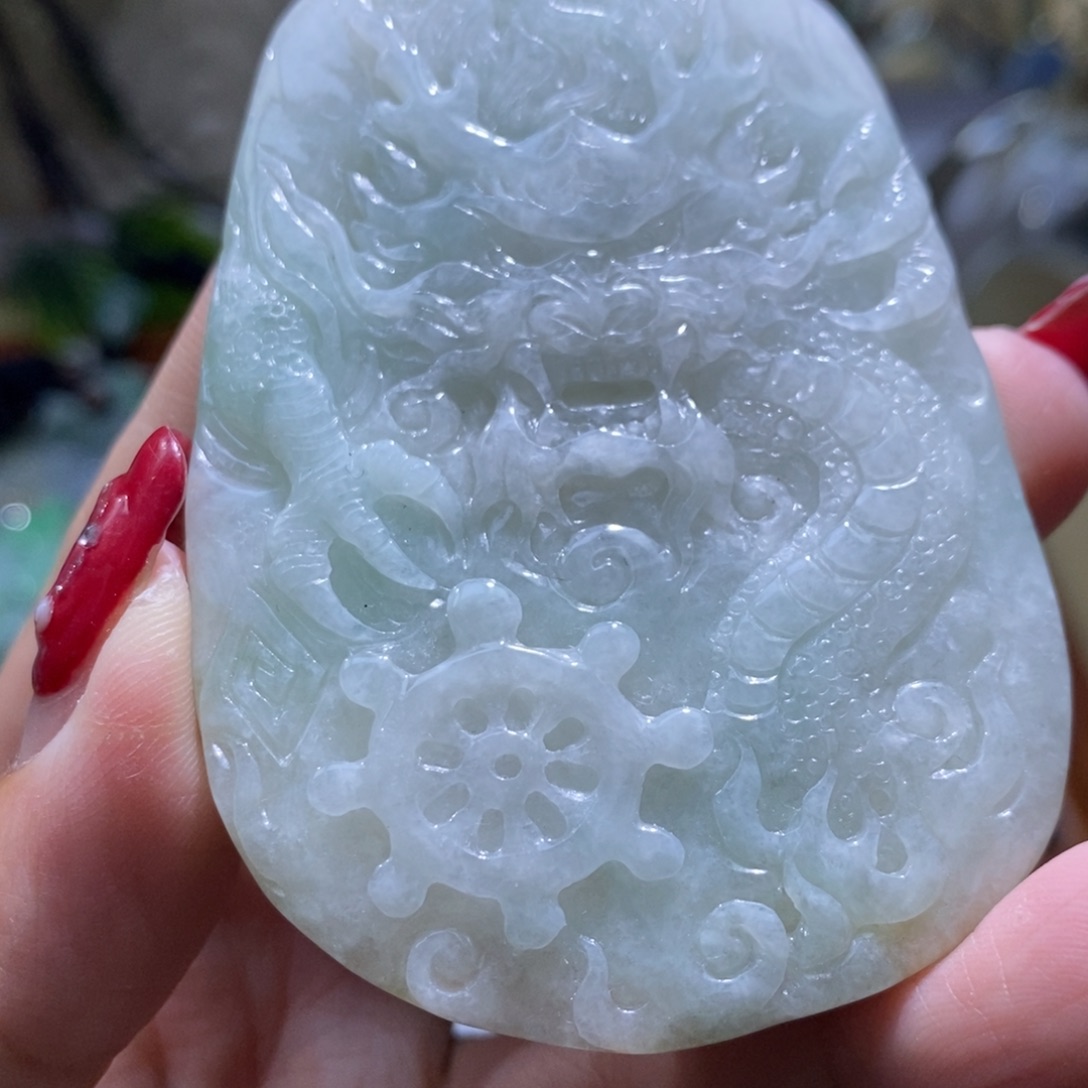 【闪购商品】翡翠颈饰未镶嵌龙牌