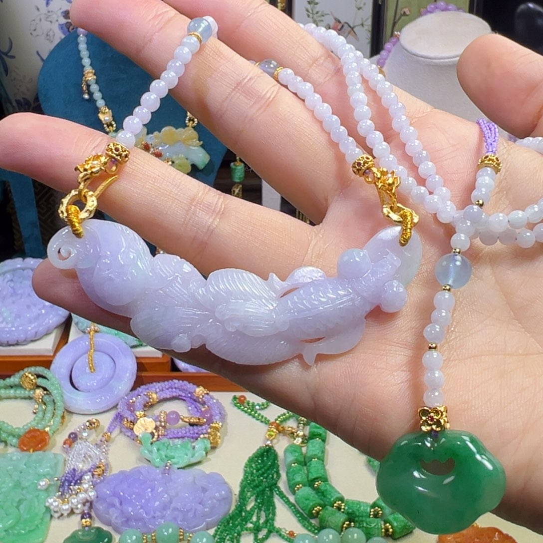 翡翠未镶嵌毛衣链锦鲤