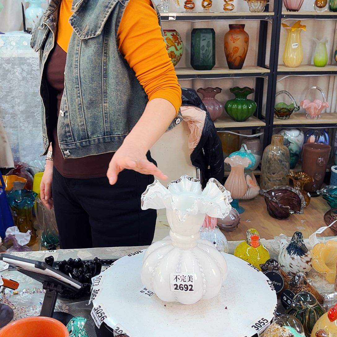 2691 家悦琉璃工艺品不完美