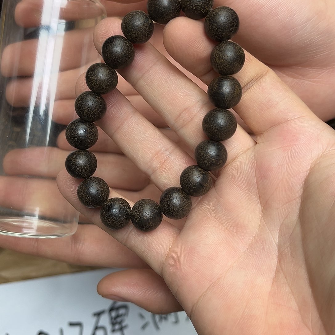 大叶紫檀（黑酸枝木类）