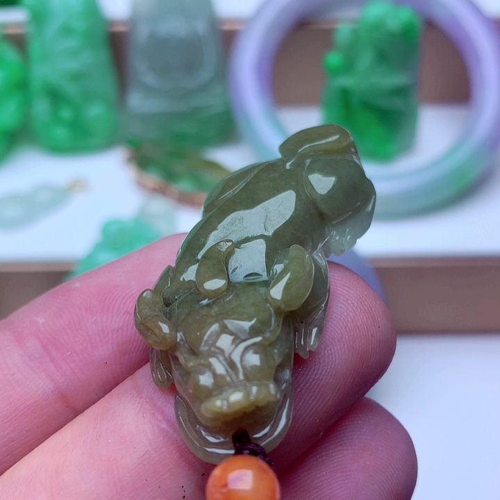 翡翠未镶嵌吊坠(不含链)