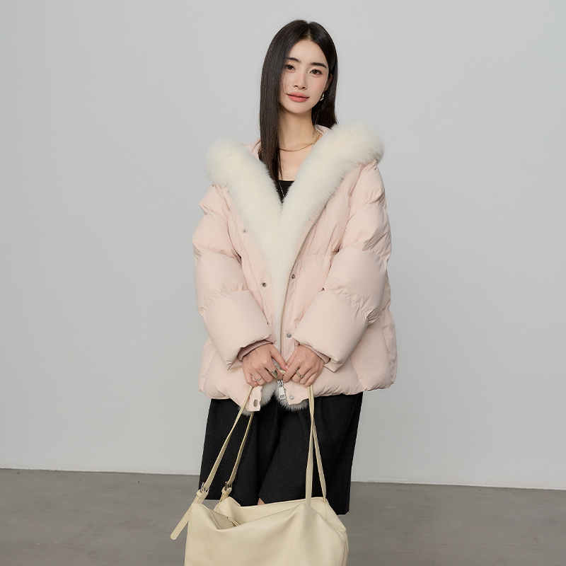 白雪奶芙 进口狐狸毛毛领外套女短款90白鹅绒羽绒服泡芙派克25241
