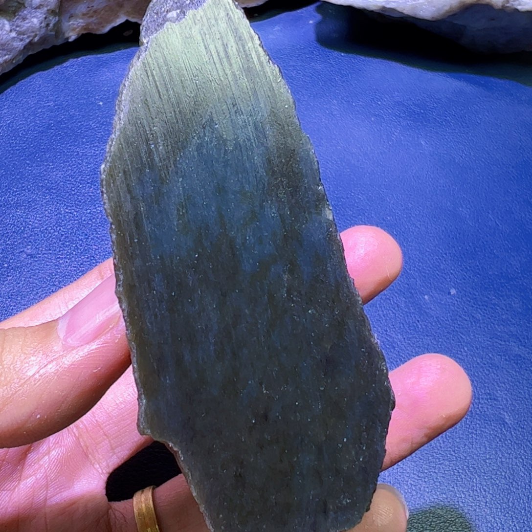 未镶嵌和田玉（糖玉）珠宝半成品