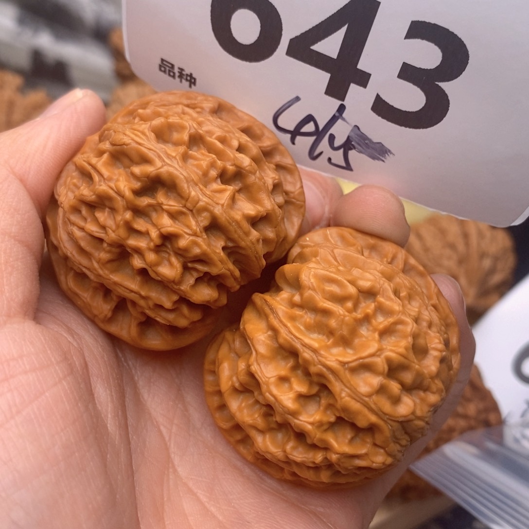 文玩核桃把件643号41.5苹果