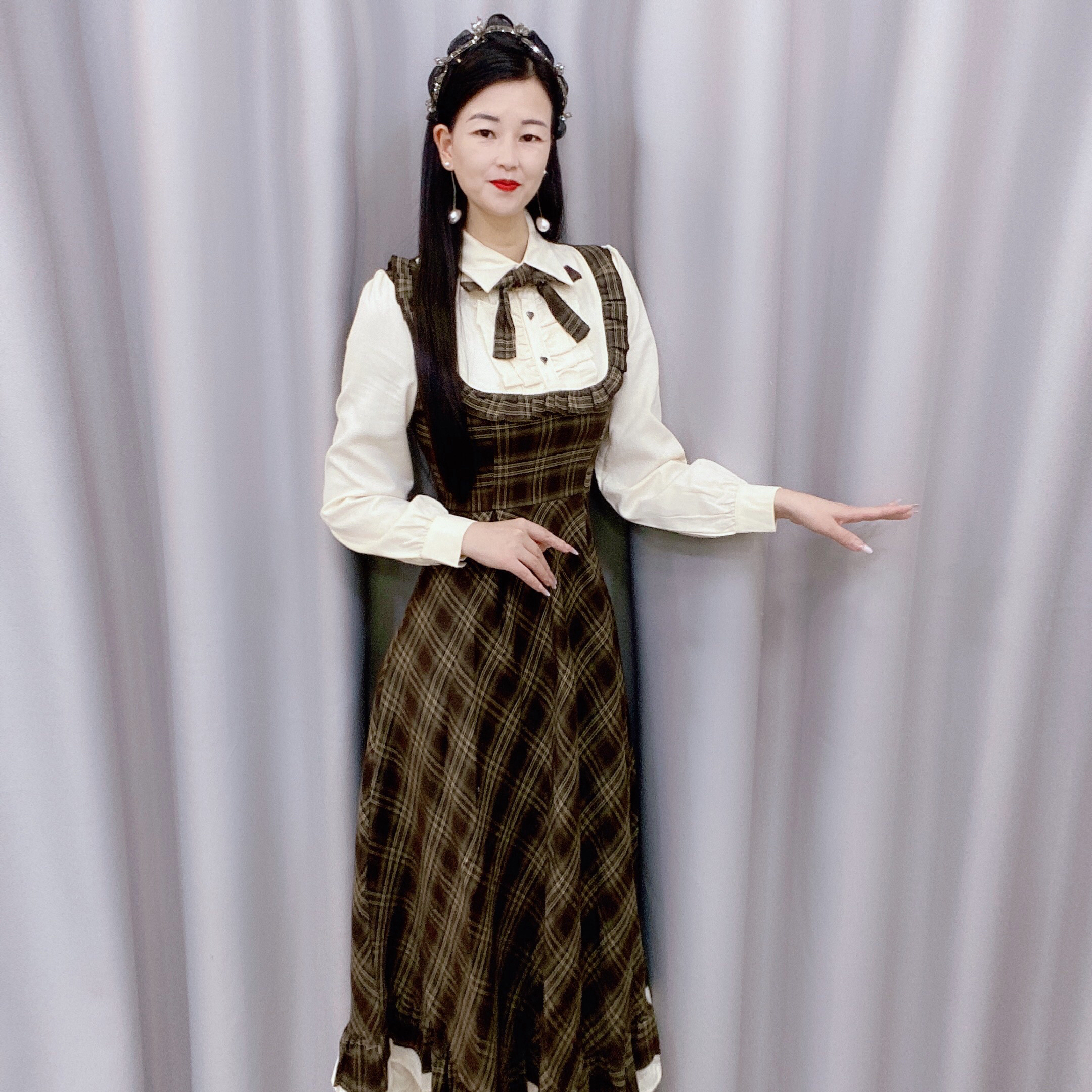 女装长袖法式复古减龄格纹假两件连衣裙