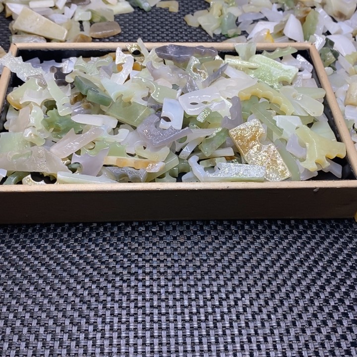 和田玉（糖玉）珠宝半成品未镶嵌